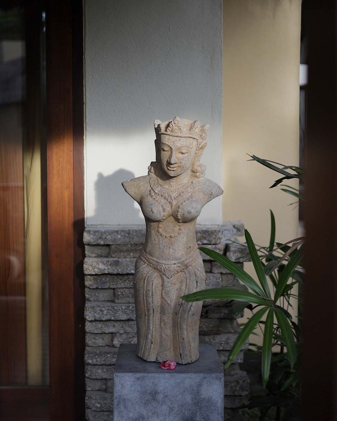 🎨 9 Ways Qunci Villas Blends Art, Architecture & Ocean Views