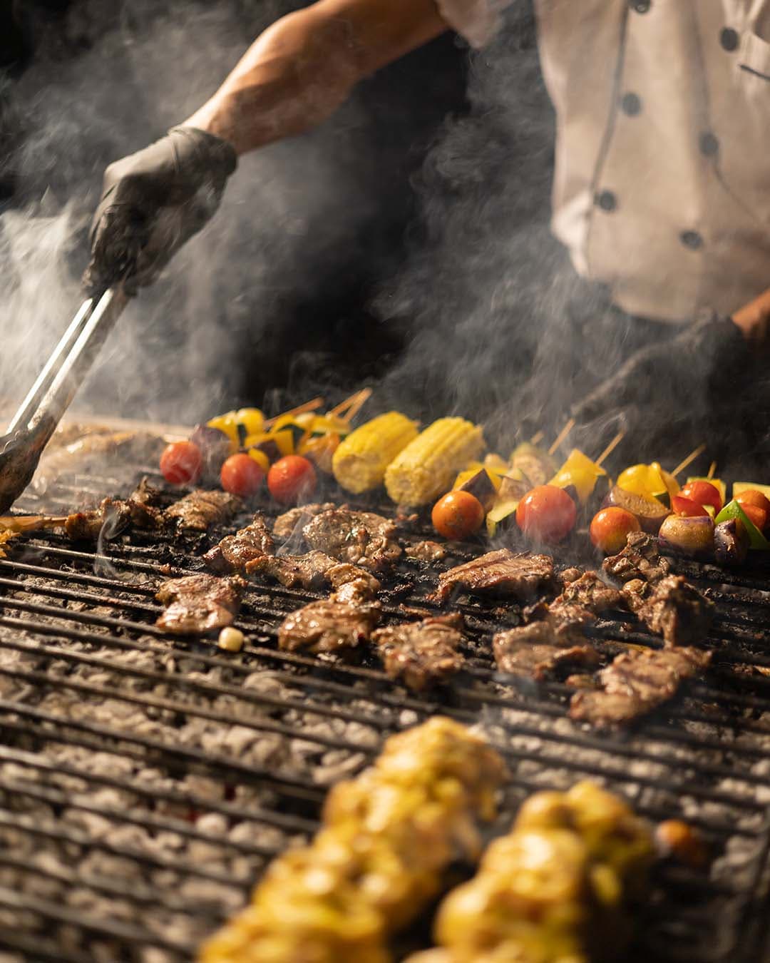 <p>Discover three distinct dining experiences at Qunci Villas — from the refined Indonesian and Asian flavors of Quali, to premium seafood and steaks at Qerang, to relaxed Italian dishes and sunset drinks at Nooq. Each venue offers its own atmosphere, all set along the stunning beachfront of Mangsit Beach.</p>