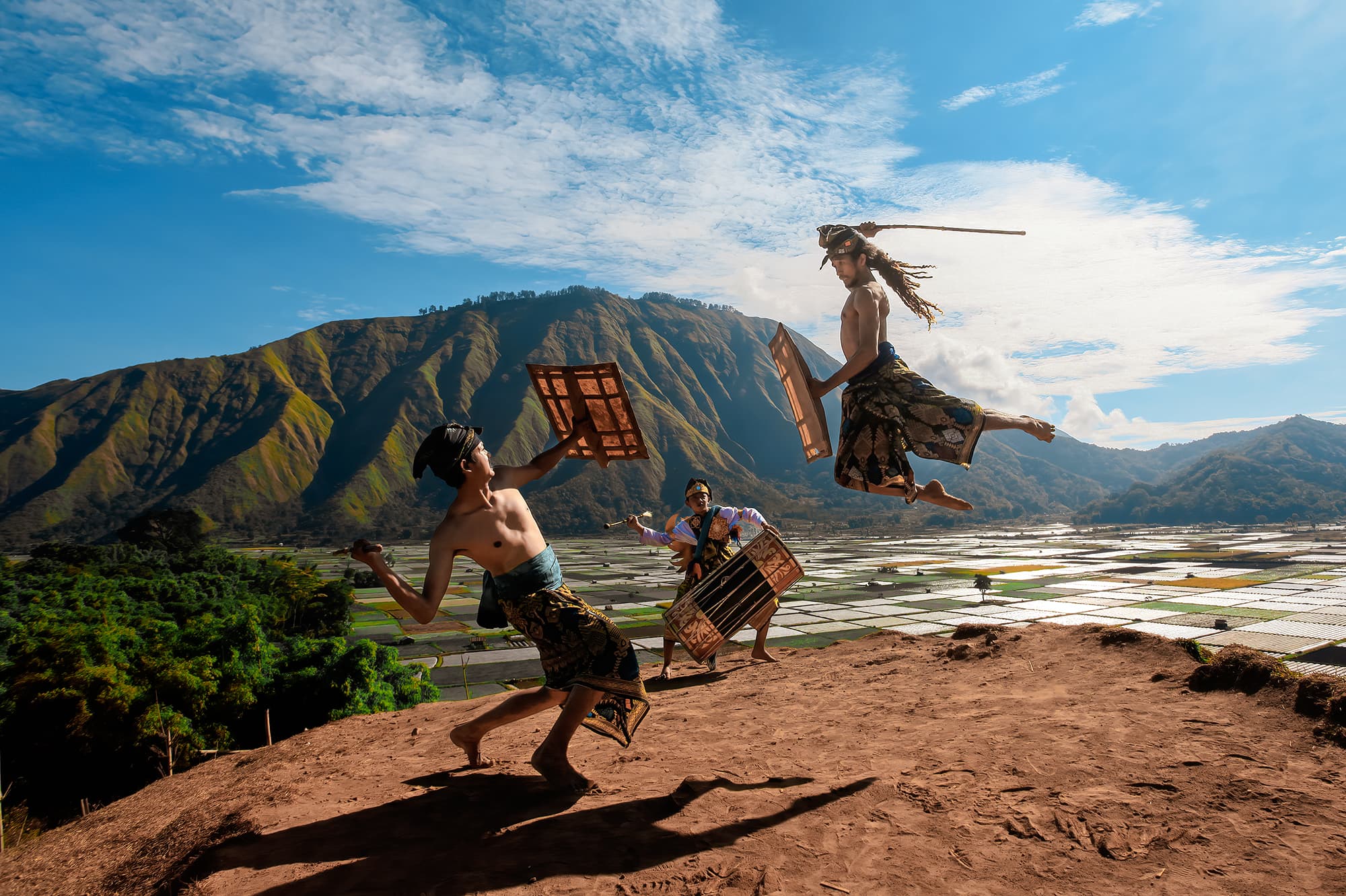 <p>Experience the vibrant soul of Lombok right here at Qunci Villas, where culture comes alive through captivating performances by local artists. Be mesmerized by the dynamic Presean stick fighting, the powerful rhythms of Gendang Beleq, and the graceful movements of the Gandrung dance — each performance sharing a story of history, spirit, and celebration.</p>